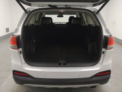 Used 2018 Kia Sorento EX image 29