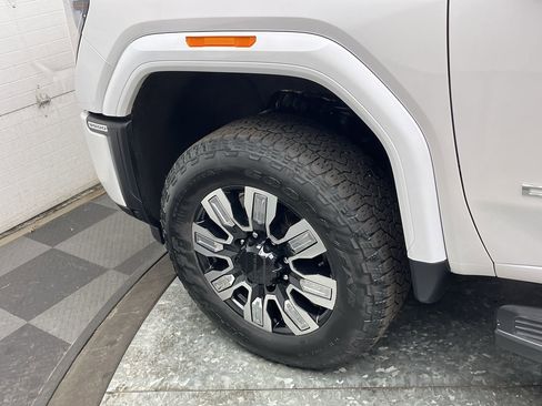Certified 2024 GMC Sierra 3500 Denali w/ Technology Package image 41