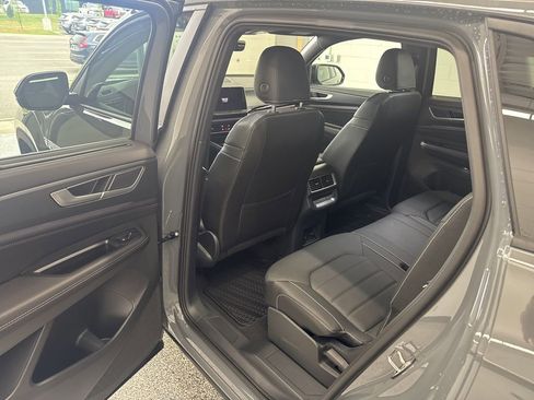 New 2026 Volkswagen Atlas Cross Sport SEL R-Line AWD/4WD image 15