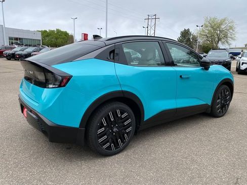 New 2026 Nissan Leaf Platinum+ image 6