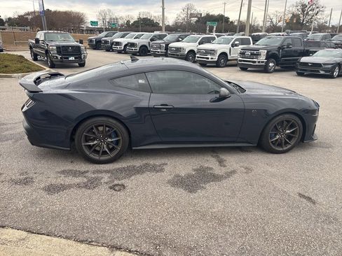Used 2025 Ford Mustang Dark Horse image 7