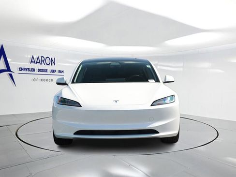 Used 2025 Tesla Model 3 Long Range AWD/4WD image 4