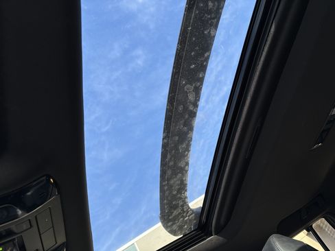 Used 2024 Lexus GX 550 image 28