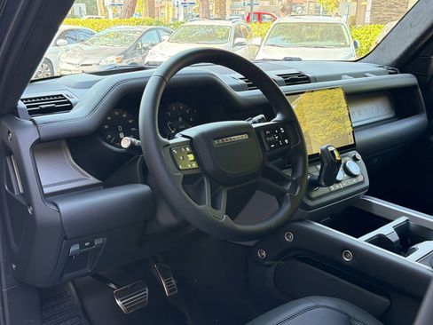 New 2026 Land Rover Defender 110 X AWD/4WD image 4