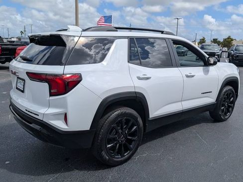 Used 2025 GMC Terrain Elevation w/ Black Edition image 17