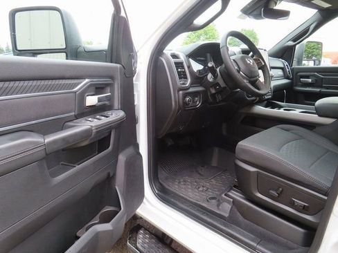 New 2026 RAM 2500 Big Horn AWD/4WD image 18