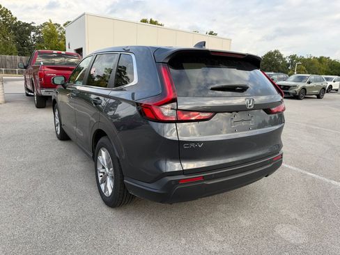 Used 2025 Honda CR-V EX-L image 3