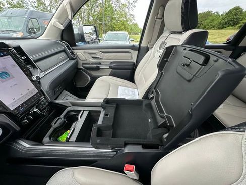 Used 2023 RAM 1500 Limited AWD/4WD image 28