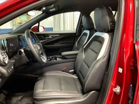 Used 2024 Chevrolet Blazer EV LT AWD/4WD image 10