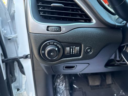 Used 2022 Jeep Cherokee Latitude Lux image 11