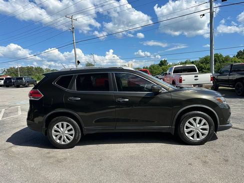 Used 2016 Nissan Rogue S w/ Appearance Package FWD image 7
