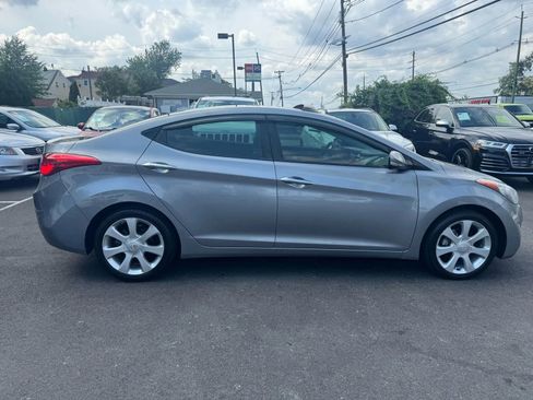 Used 2012 Hyundai Elantra Limited image 8