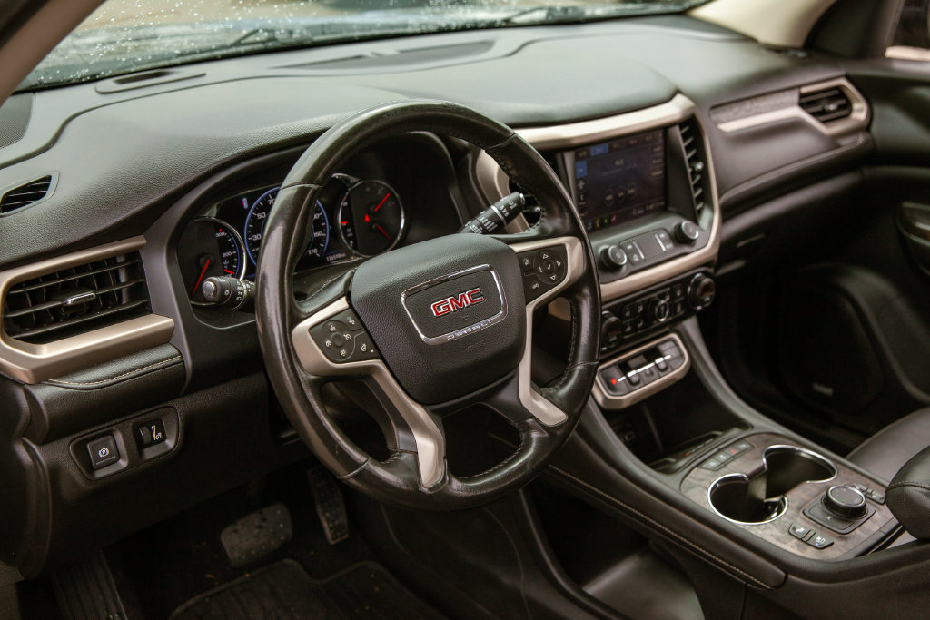 Used 2020 GMC Acadia Denali AWD/4WD image 10