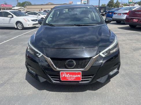 Used 2020 Nissan Versa SR FWD image 2