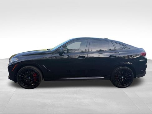 Used 2021 BMW X6 xDrive40i w/ Executive Package AWD/4WD image 2