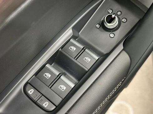 Used 2023 Audi Q5 e Prestige w/ Prestige Package AWD/4WD image 20