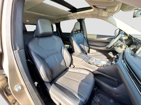 Used 2024 INFINITI QX60 Luxe image 27