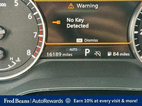 Used 2023 Nissan Pathfinder SV AWD/4WD image 16