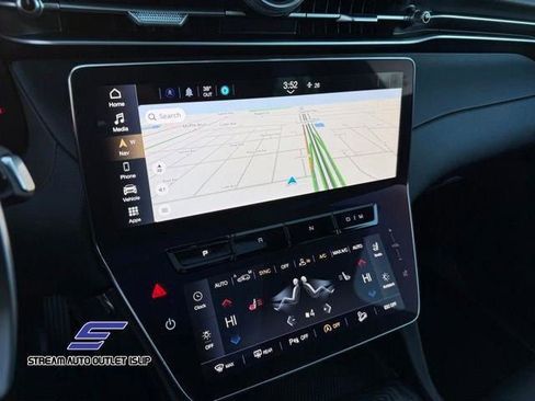 Used 2023 Maserati Grecale Modena image 40