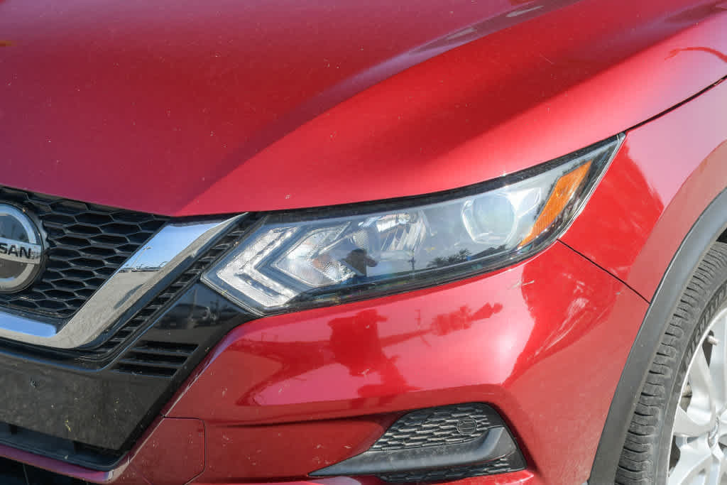 Used 2022 Nissan Rogue Sport SV FWD image 5