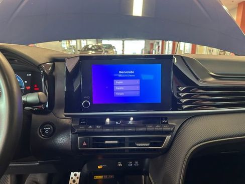 Certified 2025 Toyota Camry SE image 24