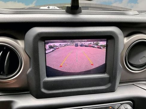 Used 2019 Jeep Wrangler Unlimited Sport S AWD/4WD image 23