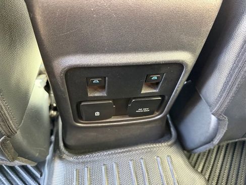 Used 2024 Ford Bronco Outer Banks AWD/4WD image 28