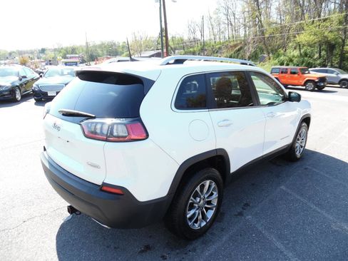 Used 2019 Jeep Cherokee Latitude Plus w/ Cold Weather Group image 5