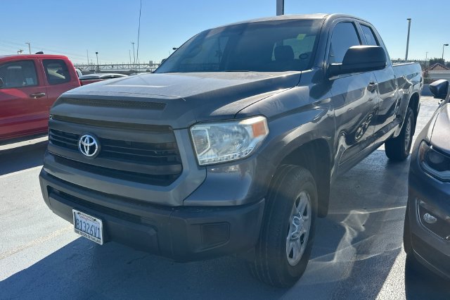 Used 2015 Toyota Tundra SR w/ Tow Package RWD image 1