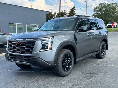 New 2025 Nissan Armada PRO-4X image 7