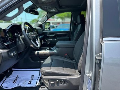 New 2025 GMC Sierra 2500 SLT w/ SLT Premium Package image 10