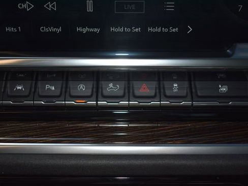 Used 2022 GMC Sierra 1500 Elevation w/ Elevation Premium Package AWD/4WD image 28