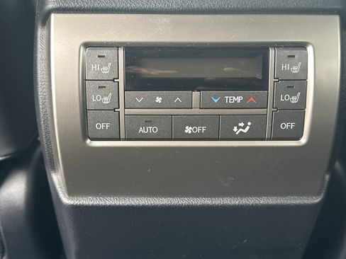 Used 2021 Lexus GX 460 Premium w/ Premium Package image 24