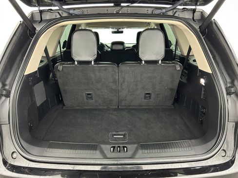 Used 2023 Lincoln Aviator AWD image 31