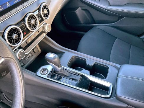 Used 2024 Nissan Sentra SV image 20