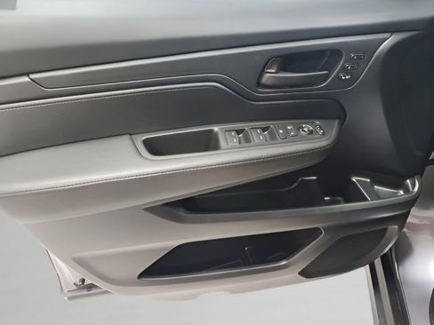 Used 2025 Honda Odyssey EX-L image 21