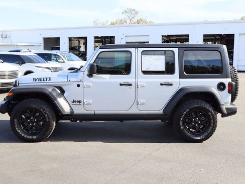 Used 2022 Jeep Wrangler Unlimited Sport image 5