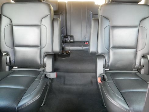 Used 2019 GMC Yukon SLT AWD/4WD image 13