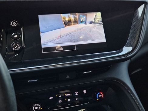 Certified 2023 Buick Envision Preferred FWD image 17