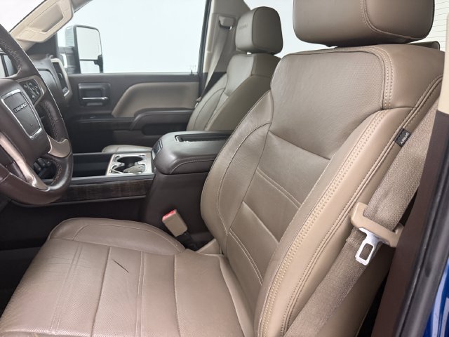 Used 2016 GMC Sierra 2500 Denali w/ Duramax Plus Package AWD/4WD image 26