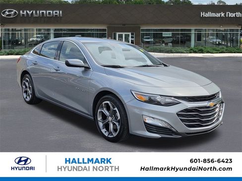 Used 2024 Chevrolet Malibu LT image 1