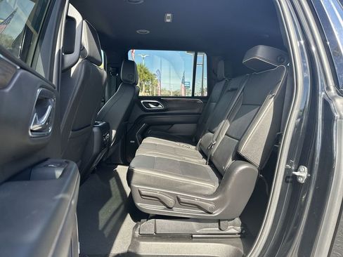 Used 2024 Chevrolet Suburban Premier image 26