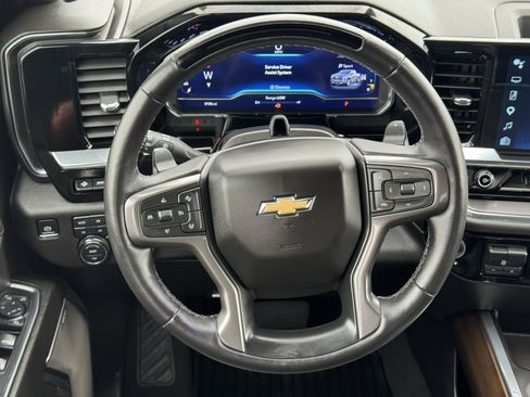 Used 2025 Chevrolet Silverado 1500 High Country AWD/4WD image 12