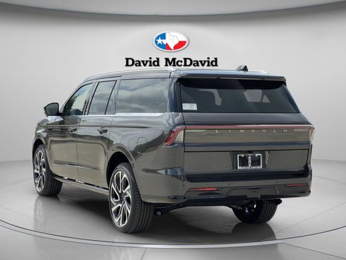 New 2026 Lincoln Navigator L Black Label AWD/4WD image 6