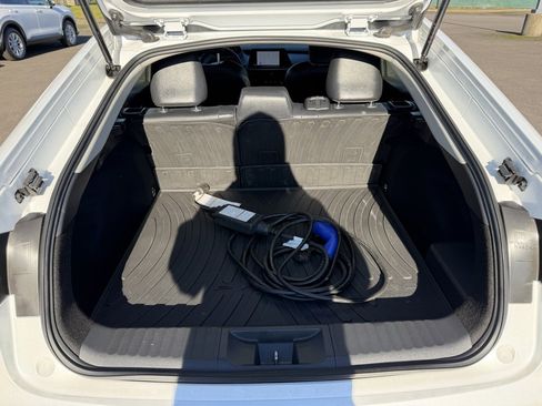 Used 2024 Toyota Prius Prime XSE image 11