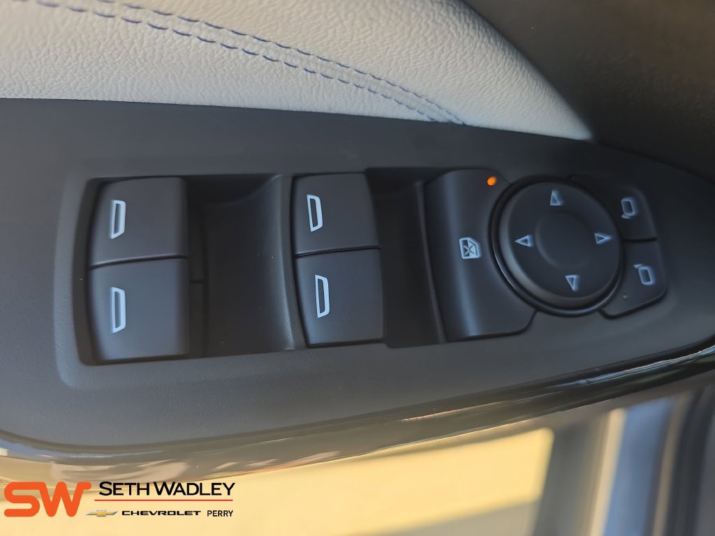 New 2026 Chevrolet Trax LT w/ Midnight Edition FWD image 29