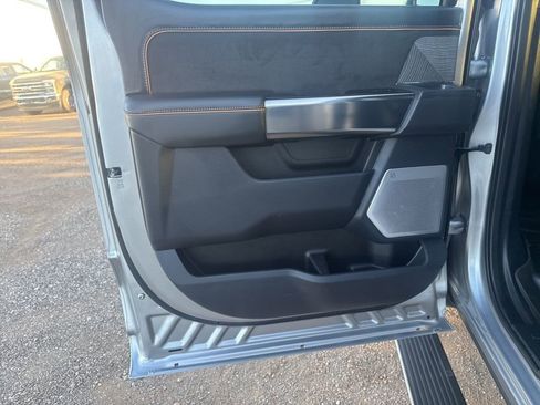 Used 2024 Ford F250 Platinum image 34