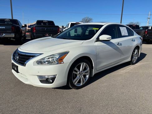 Used 2015 Nissan Altima 3.5 SL image 5