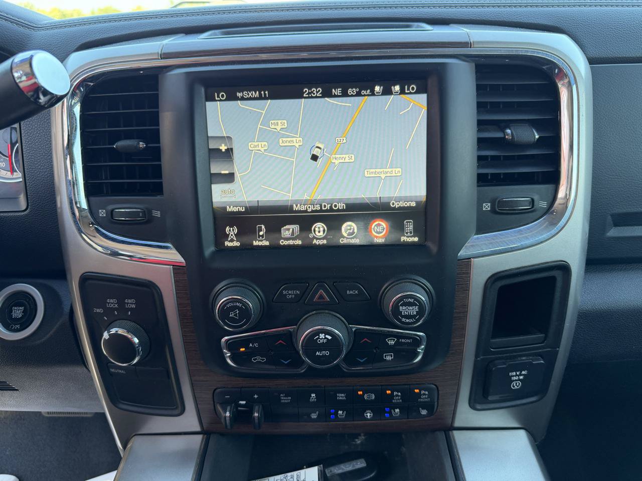 Used 2017 RAM 2500 Laramie w/ Sport Appearance Group AWD/4WD image 28