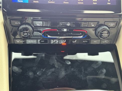 New 2025 Jeep Grand Cherokee Limited image 25